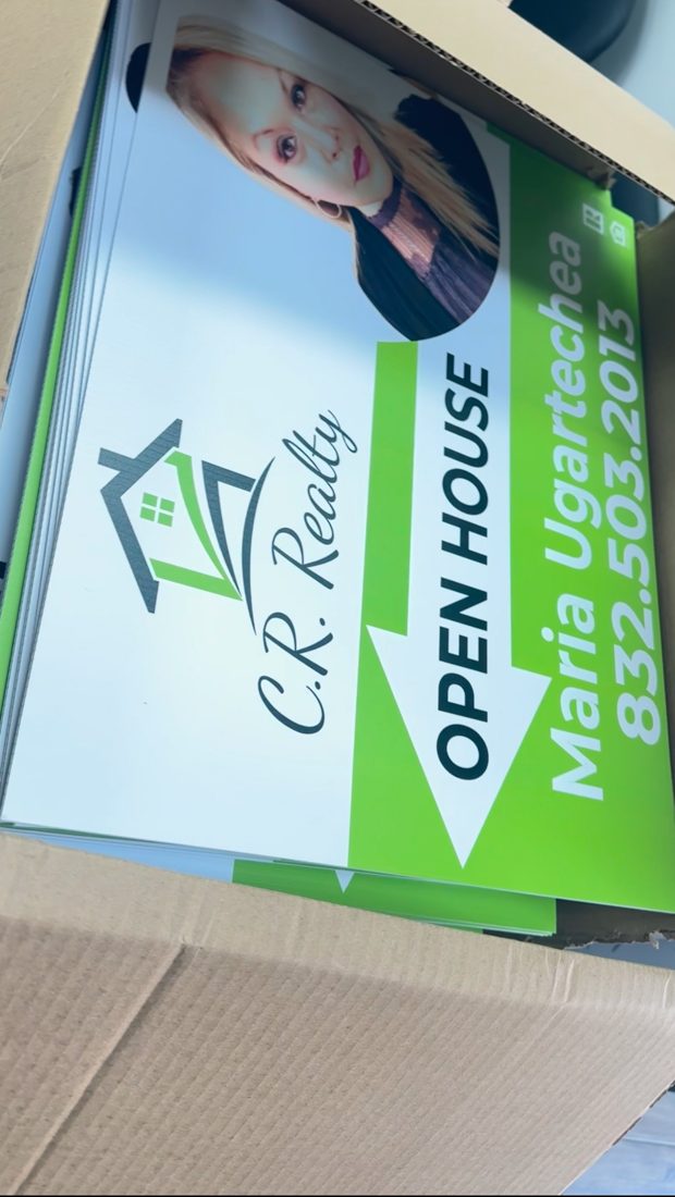 Open house directional sign