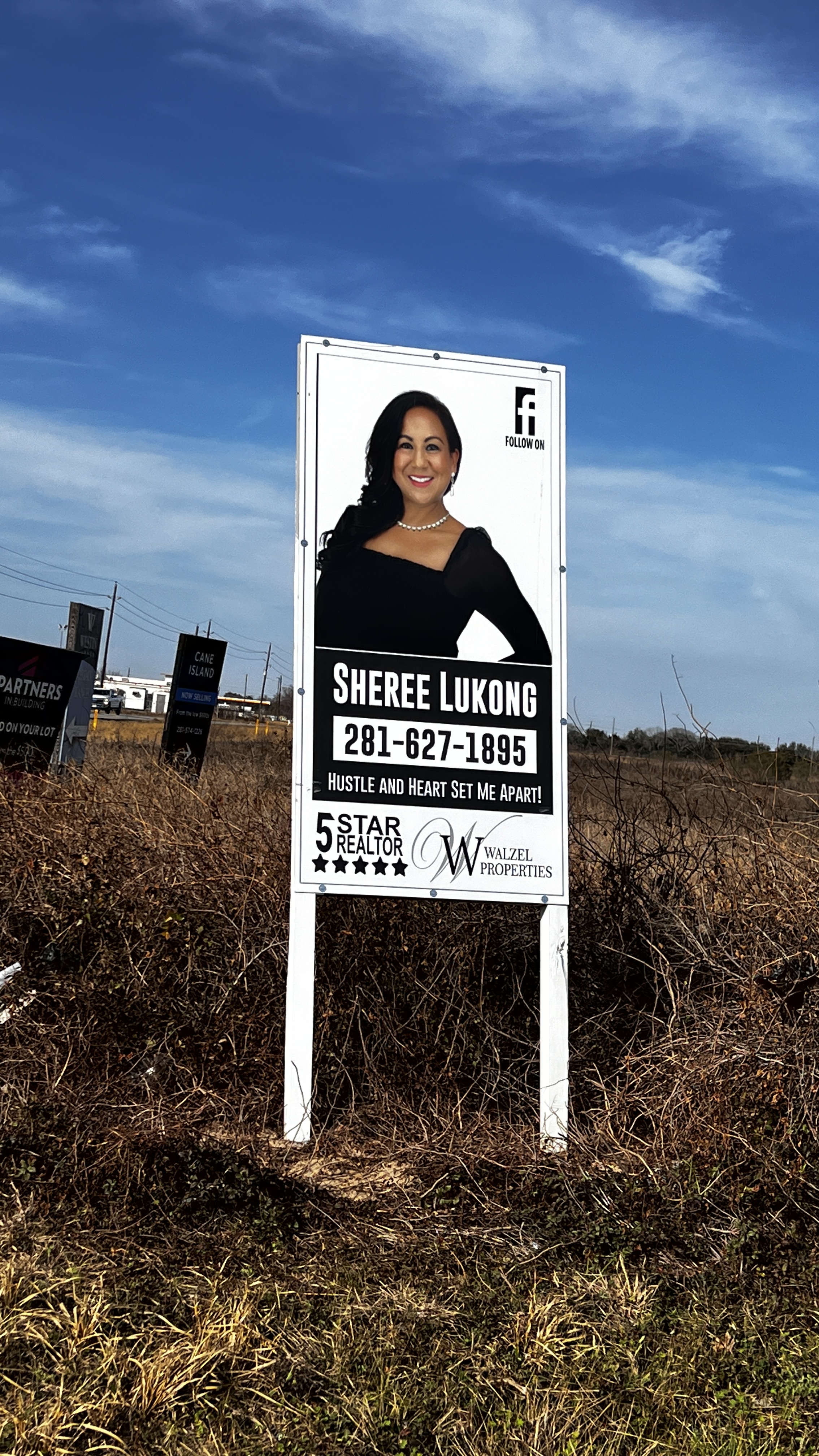 Realtor roadside post sign
